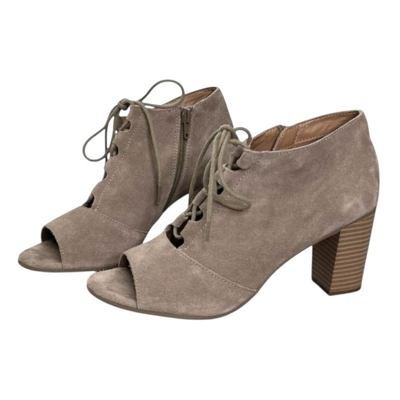 Susina Taupe Suede Leather Peep Toe Lace-Up Block Heel Ankle Booties Size 9 - Picture 2 of 12
